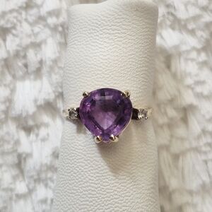 Vintage 14k Yellow Gold Amethyst & Diamond Ring